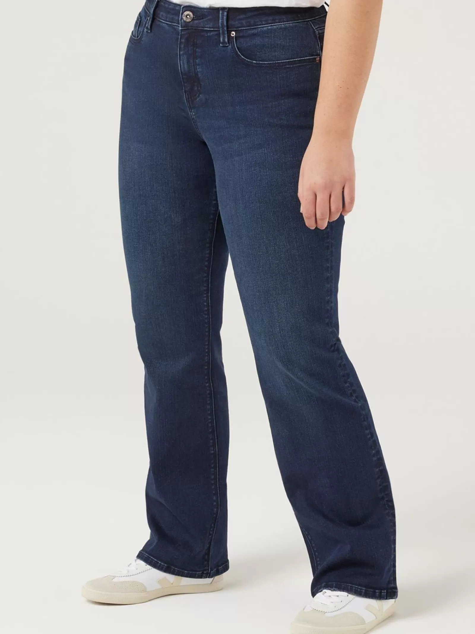 curve_bootcut_jeans_5.webp Curve Bootcut Jeans | Jeanswest Store