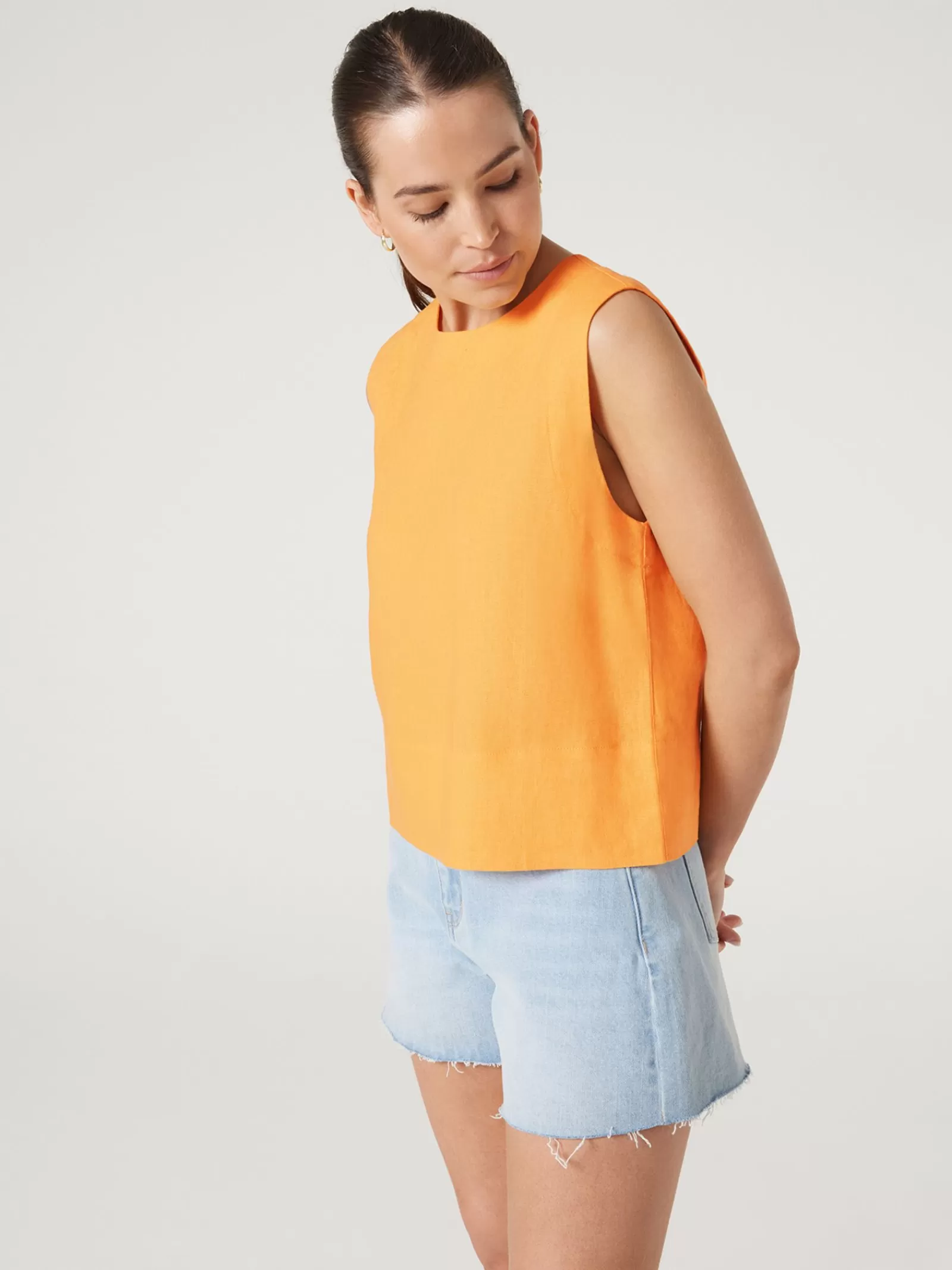 maddy_linen_tank_2.webp Maddy Linen Tank | Jeanswest Store