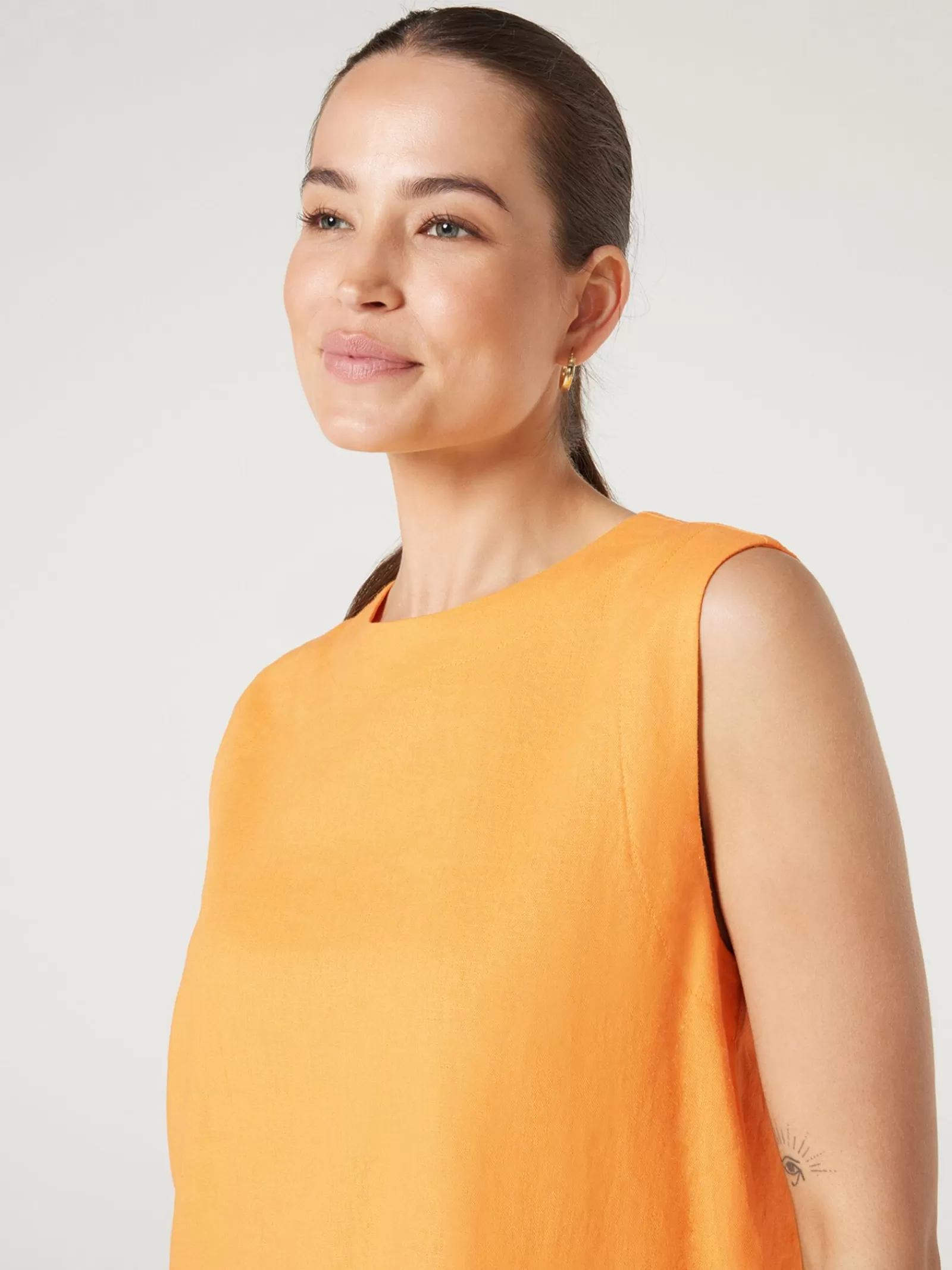 maddy_linen_tank_3.webp Maddy Linen Tank | Jeanswest Store