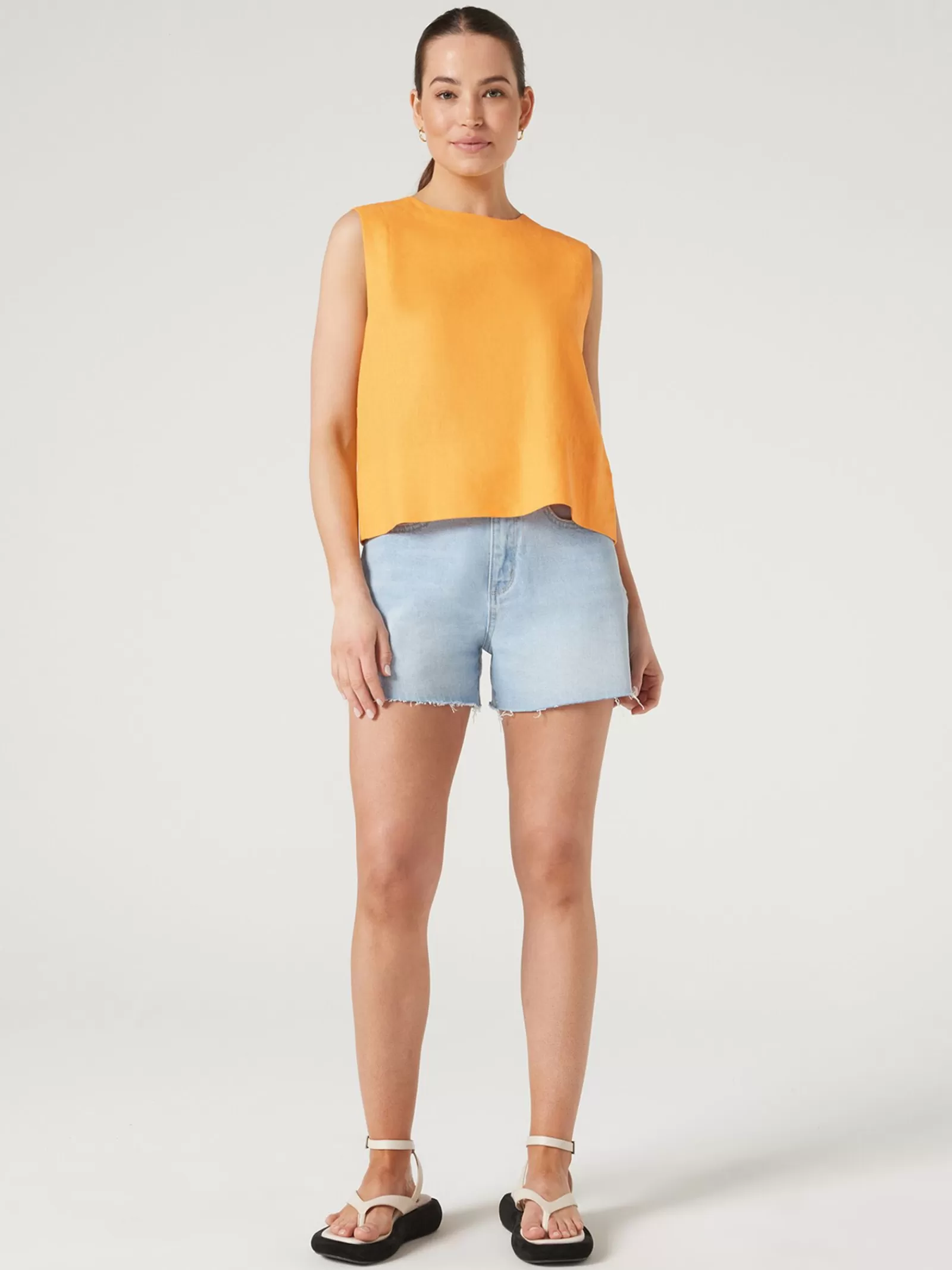 maddy_linen_tank_4.webp Maddy Linen Tank | Jeanswest Store